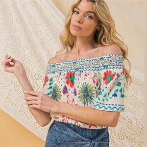 NWT! Flying Tomato Floral Off-Shoulder Top